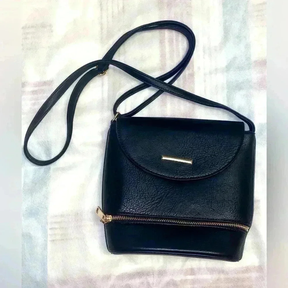 Love Dream crossbody bag. Brand new